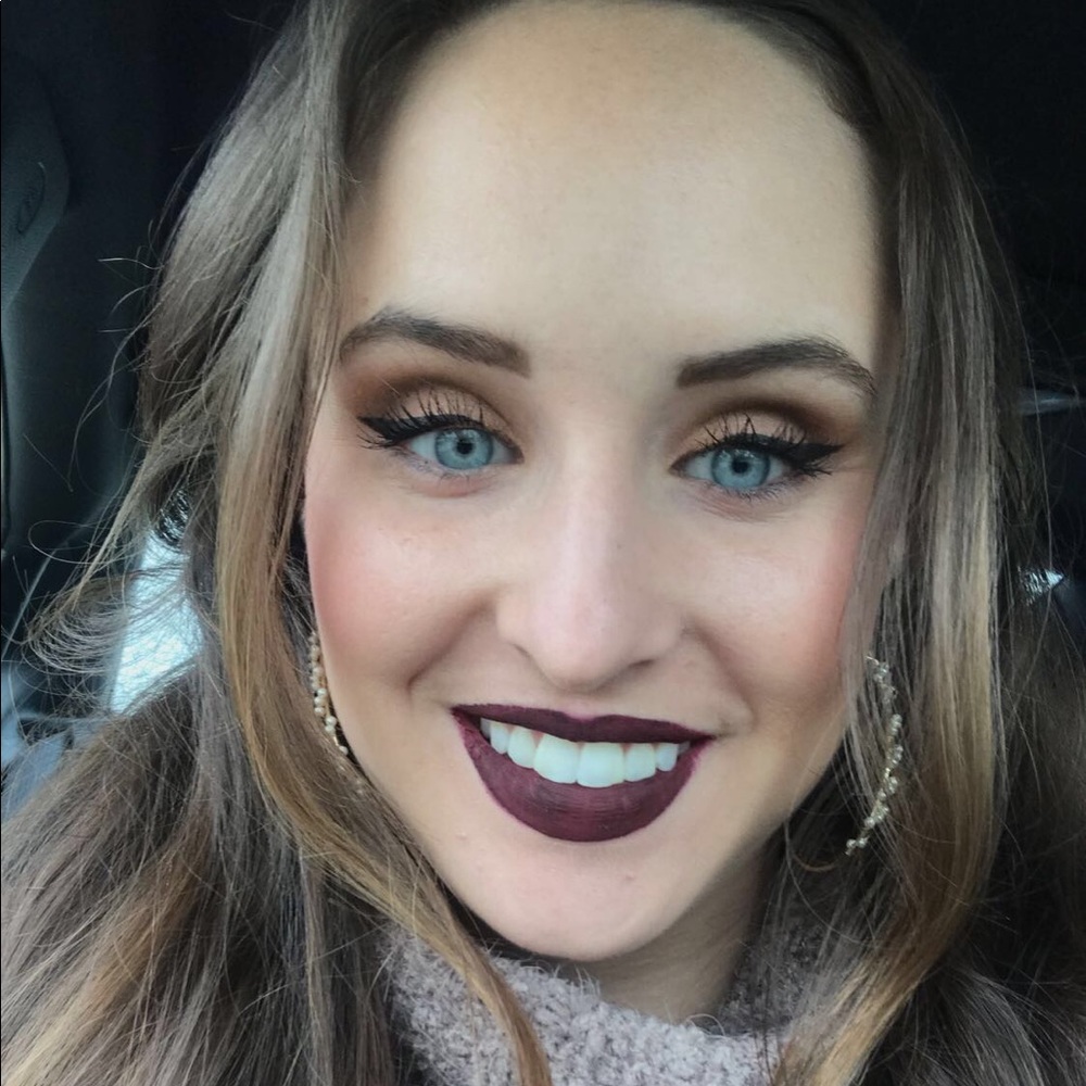 Meet your Posher, Brianne